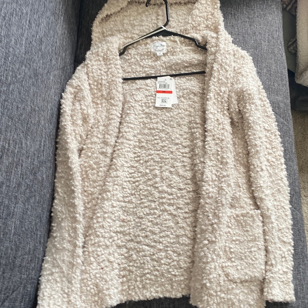 hippie rose sweater *nwt*